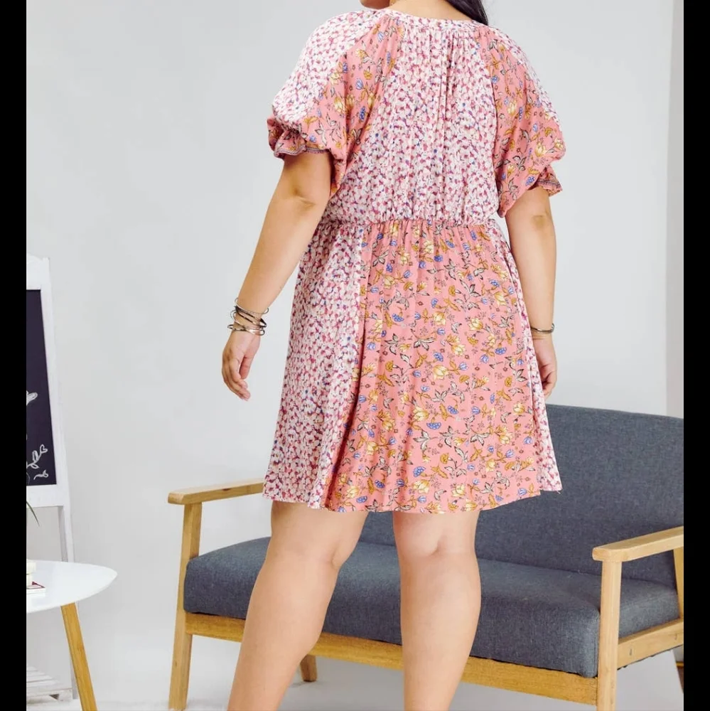 Blush Dress - Picture 3 of 6